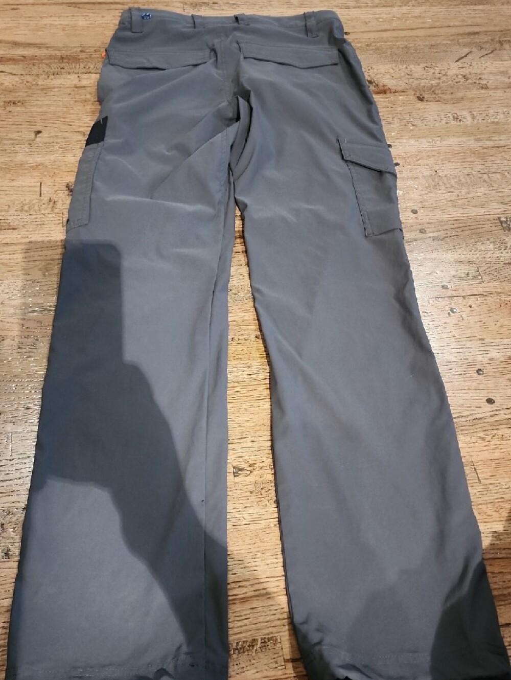 Huk Gray Men's Cargo Pants with Side Pockets - Picture 4 of 4